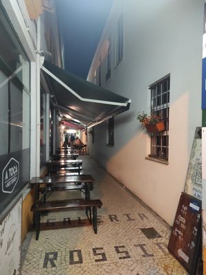 Outside dinning at Musgo in Aveiro