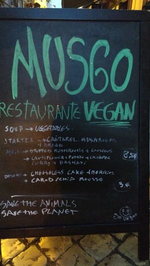 Cartel at Musgo in Aveiro