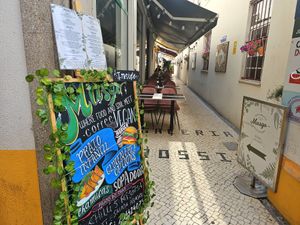 The alleyway. at Musgo in Aveiro