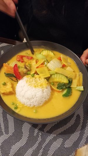 Curry at Peace Food in Essen