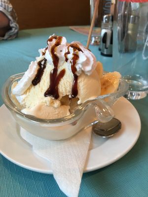 Ice cream dessert  at Peace Food in Essen