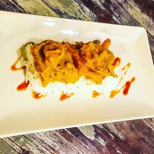 Two versions of Códigos del Arte non chicken curry, it was delicious 🤤  at Codigos del Arte in Denia