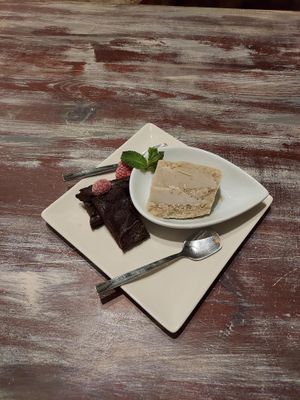 Brownie with Nicecream at Codigos del Arte in Denia