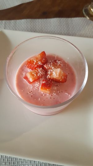 Strawberry Yogurt at Codigos del Arte in Denia