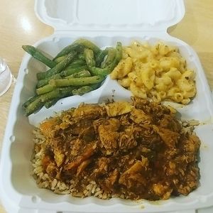 Curry Chicken, Mac & Cheese, Green beans at The Grub Factory in Baltimore