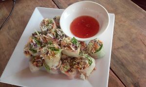 Fresh vegan Springrolls with peanuts at The Garden of Nang in Don Det