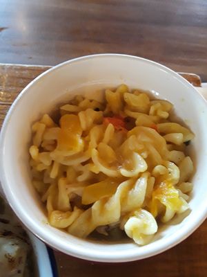 Mac and cheese at Esparza's Tacos & Coffee in Chatan