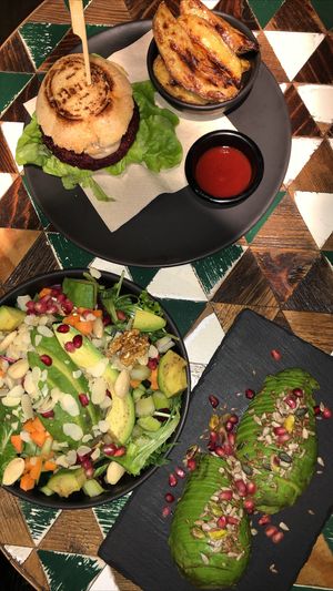 Vegan burger & fries, Avocado Slice, Soulgreen salad at SOULGREEN in Milan