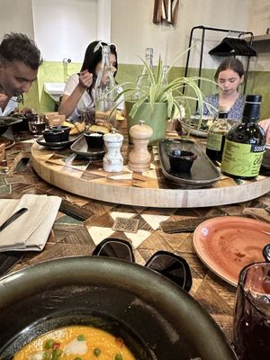 Lazy Susan for sharing   at SOULGREEN in Milan