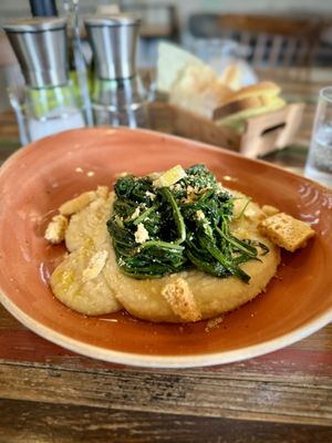 Fave Purée and Chicory  at SOULGREEN in Milan