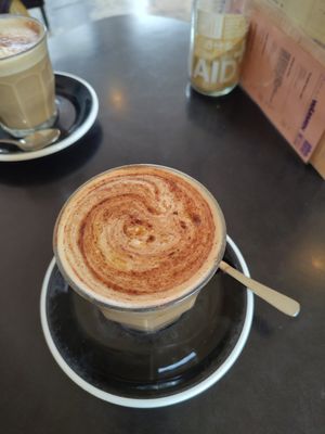 Hot chocolate with caramel and tahini at Café Selen in Kaiserslautern