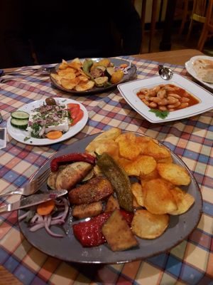  at Taverne Mykonos in Solingen