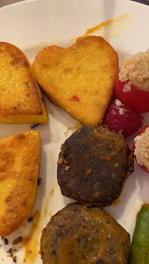 Polenta und rote Bohnen Bällchen  at Waldhotel am Notschreipass in Todtnau