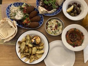 vegan mezze  at Dobrumba in Budapest