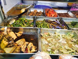 Dishes available at Shu Shi Piao Xiang Vegetarian 素食飄香 - Hougang in Northeast Singapore