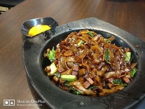 Fried kwaytiao w/o egg (portion a bit small) at Cundhi Vegetarian 準提素食坊 in East Singapore