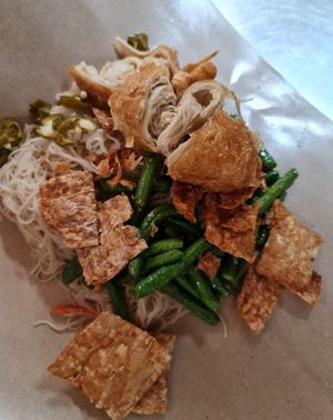 Economy Mee Hoon  ~ 8/3/22 at Tpy203 Vegetarian Food - Toa Payoh in Central Singapore