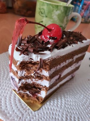 Yummy Black Forest Cake ~ Circuit Breaker Period Phrase 2 ~ at M Bakery in Central Singapore