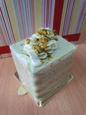 Pistachio cake ~ Circuit Breaker Period Phrase 2 at M Bakery in Central Singapore