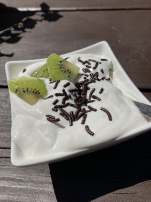 Dessertcreme mit frischen Früchten  at Cookie's Veggies in Dorsten