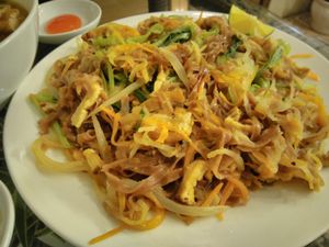 Fried noodle at Sesame in Hanoi