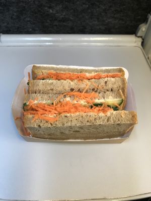 Veganer Doppeldecker at Ströck - Meidling ÖBB Halle in Vienna