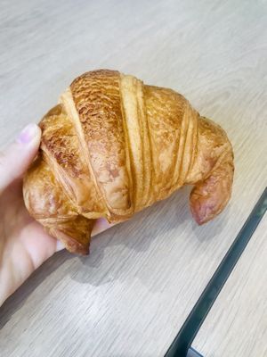 Vegan croissant  at Maison Landemaine - Monge in Paris