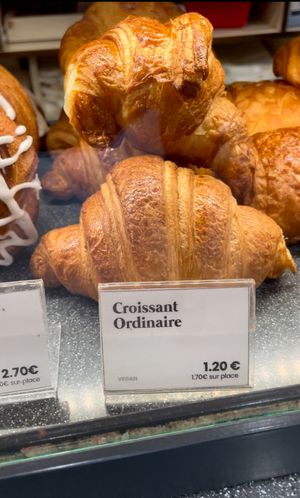 Vegan croissant « ordinaire"  at Maison Landemaine - Clichy in Paris