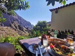 Lunch with a view at El Guanche "Alte Schule" in Tenerife