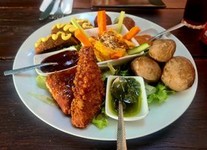 Combo plate with Hummus and canarian potato at El Guanche "Alte Schule" in Tenerife