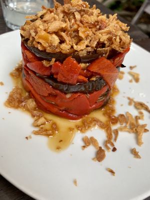 Vulcano vegano (vegan option, vegeterian with goat cheese).   at El Guanche "Alte Schule" in Tenerife