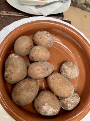 Papas with Mojo Rojo, Mojo Verde and applesauce  at El Guanche "Alte Schule" in Tenerife