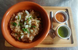 VEGAN ESCALDÓN (ONLY IN WINTER SEASON) at El Guanche "Alte Schule" in Tenerife