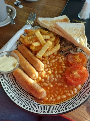 Full vegan breakfast at Cacau Brazilian Patisserie in Redcar