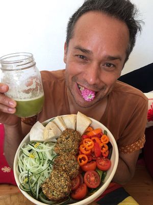 Esta entre mis tres mejores experiencias de comida vega todo un arte. Delicioso y nutritivo cuidadosamente elaborado veganamente.  at Chula in San Jose Del Cabo