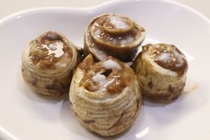 Cinnamon Rolls at Vida Lotus in Limon Campana Capira
