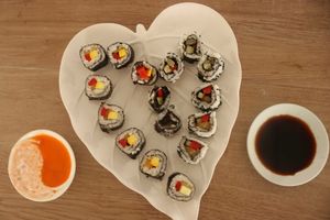 Sushi roll and ying yang sauce at Vida Lotus in Limon Campana Capira