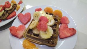 Waffles with banana and watermelon at Vida Lotus in Limon Campana Capira