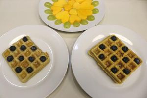 Waffles with blueberries at Vida Lotus in Limon Campana Capira