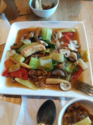 Tofu and mixed veggies at An Nhien Vegetarian Cuisine in Cabramatta