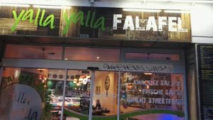 front at Yalla Yalla Falafel in Bremen
