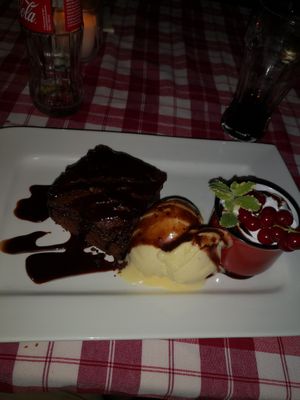 Schokoladen-Nuss Brownie at Stiftskeller in St Florian