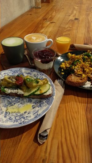 Brunch at La Colectiva Cafe in Madrid