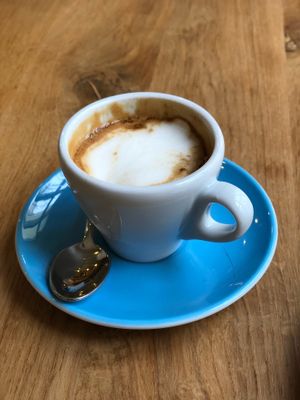 Cortado con Soja at La Colectiva Cafe in Madrid