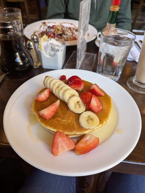  at Meli Cafe - Dearborn in Chicago