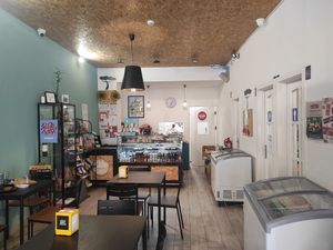 Inside at Vegana By Tentúgal in Porto