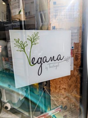 Sign at Vegana By Tentúgal in Porto
