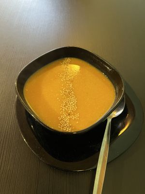 Sopa do dia  at Vegana By Tentúgal in Porto