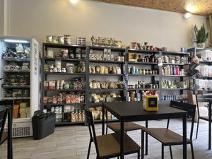 Mini market  at Vegana By Tentúgal in Porto