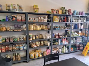 Mini shop at Vegana By Tentúgal in Porto